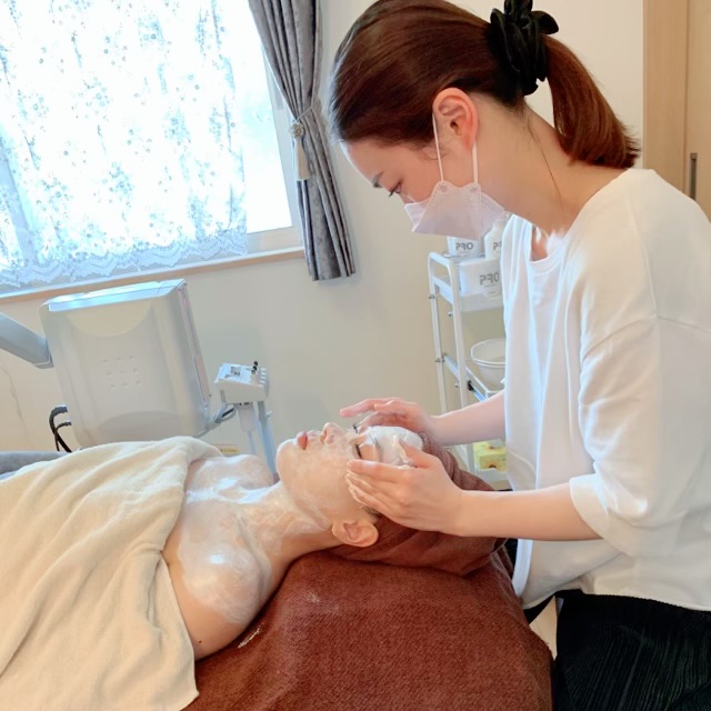 フェイシャルブラッシュアップ