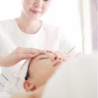 フェイシャル専科　中級コース